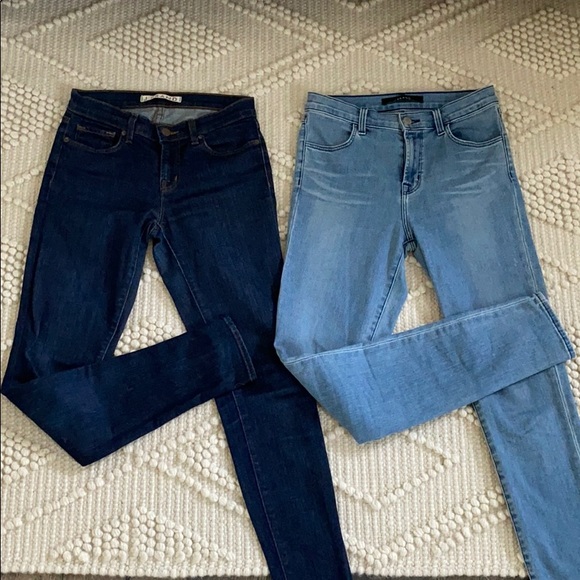 CLOSET CLEAROUT 🔥 2 J Brand Jeans skinny fit - Picture 1 of 2